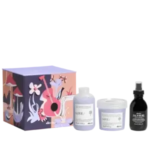 Davines Love Smoothing Christmas Gift Set 2026 containing Love Smoothing Shampoo, Conditioner and Oi All in One Milk