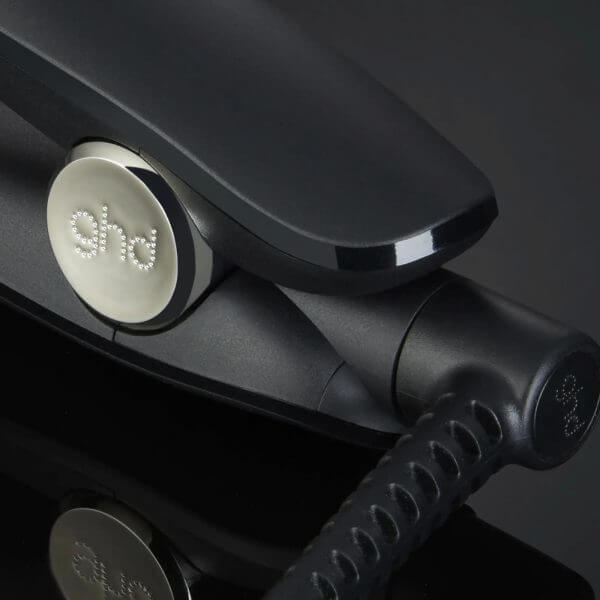 ghd Max Hair Straightener for long and thick hair hinge design
